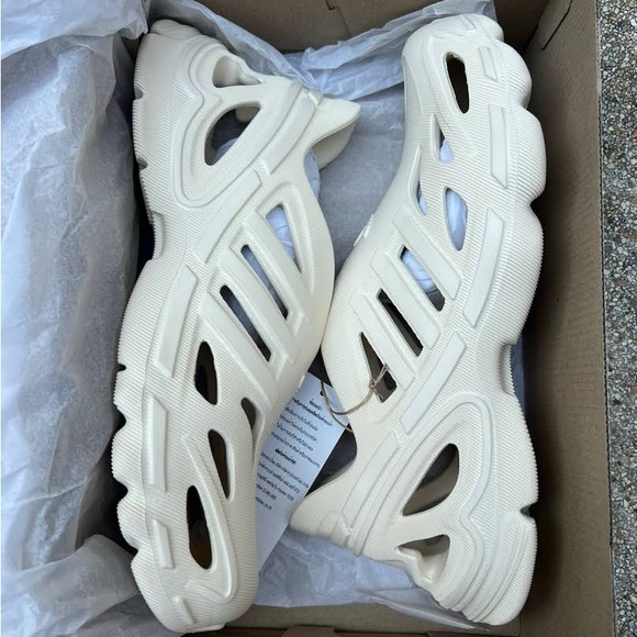 Adidas ADIFOM SUPERNOVA SHOES - Picture 8 of 8